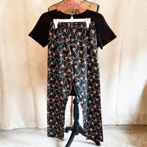 Halloween Pumpkin Queen Pajama Pants with Black Tee, Jack O'Lantern in C…